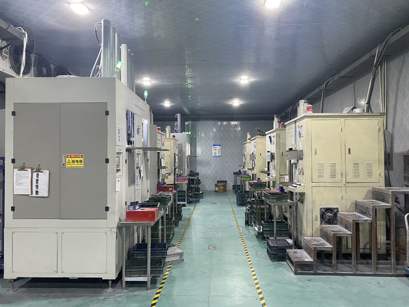 Ningbo XiaYi Electromechanical Technology Co.,Ltd. linea di produzione del fabbricante