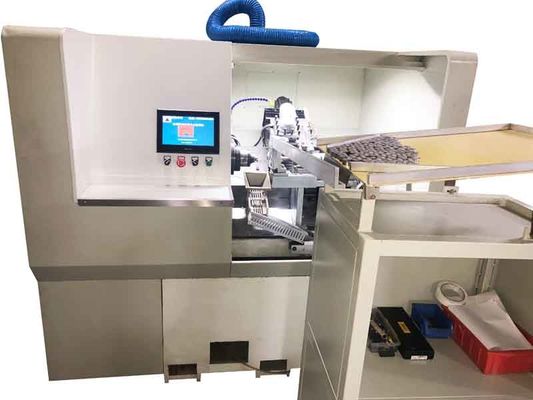 Pistone automatico pieno di scossa che scanala facendo macchina con il vario processo