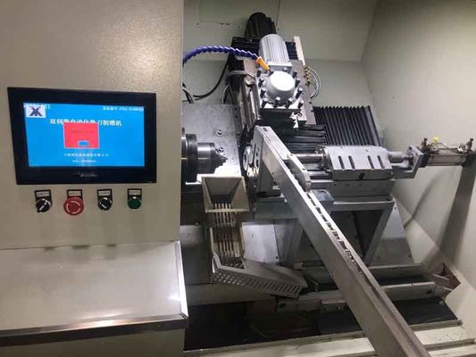 Pistone automatico pieno di scossa che scanala facendo macchina con il vario processo